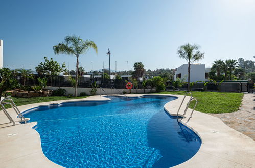 Photo 26 - Maison de 3 chambres à Estepona avec piscine et vues à la mer