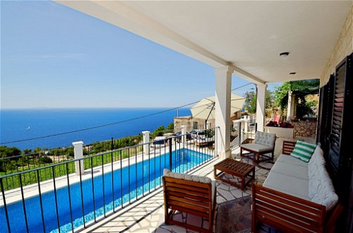 Foto 24 - Apartamento de 3 habitaciones en Hvar con piscina privada y terraza