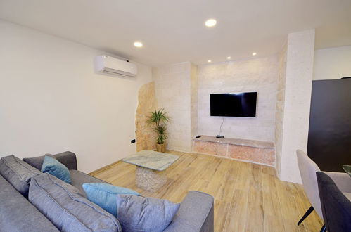 Photo 9 - 3 bedroom Apartment in Hvar with private pool and terrace