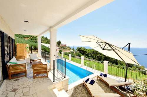Photo 4 - Appartement de 3 chambres à Hvar avec piscine privée et terrasse