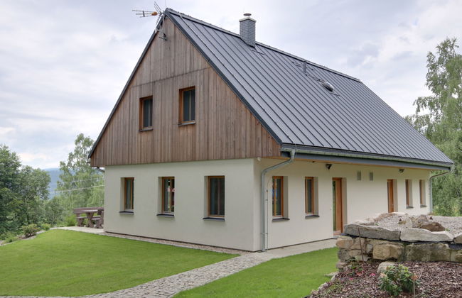 Apartamento de 3 quartos em Kořenov com jardim e terraço - Foto 1