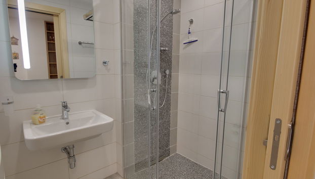 Apartamento de 3 quartos em Kořenov com jardim e terraço - Foto 5