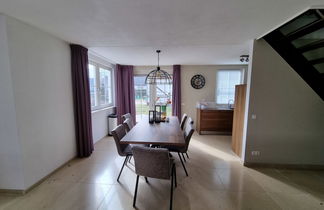 Photo 3 - 4 bedroom House in Susteren with swimming pool and terrace