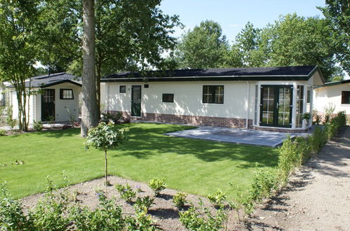 Photo 8 - Maison de 2 chambres à Noord-Scharwoude avec piscine et jardin