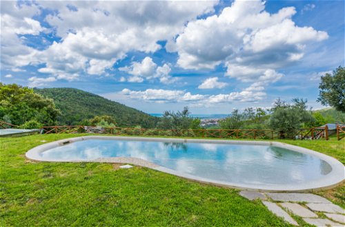 Foto 2 - Casa de 1 quarto em Castagneto Carducci com piscina e vistas do mar