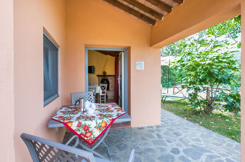 Photo 8 - Maison de 1 chambre à Castagneto Carducci avec piscine et jardin