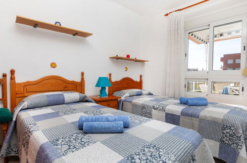 Foto 10 - Appartamento con 3 camere da letto a Salou con piscina e vista mare