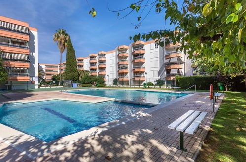 Photo 13 - Appartement de 3 chambres à Salou avec piscine et vues à la mer