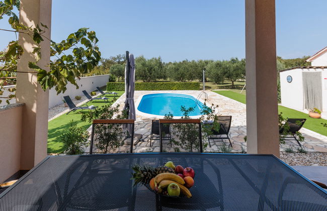 Casa de 4 quartos em Poličnik com piscina privada e jardim - Foto 34