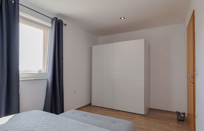 Casa de 4 quartos em Poličnik com piscina privada e jardim - Foto 20