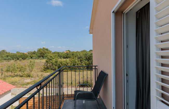 Casa de 4 quartos em Poličnik com piscina privada e jardim - Foto 28