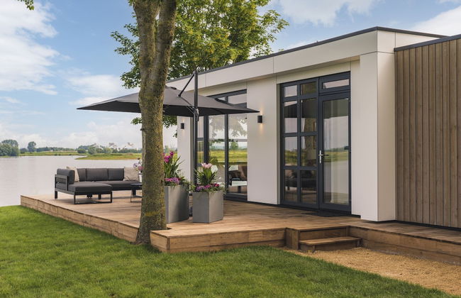 Cozy Riverside Escape - Foto 1