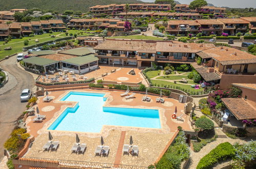 Photo 41 - Appartement de 2 chambres à Golfo Aranci avec piscine et jardin