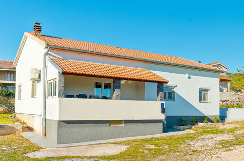 Photo 29 - Maison de 3 chambres à Jasenice avec terrasse