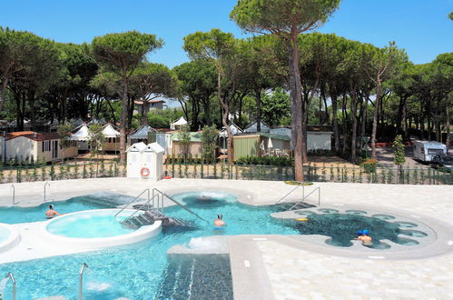 Foto 14 - Casa de 3 habitaciones en Cavallino-Treporti con piscina y terraza