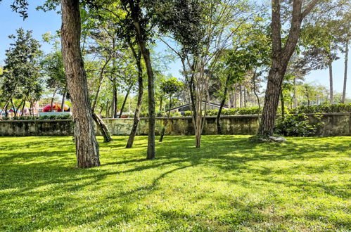 Foto 5 - Appartamento con 2 camere da letto a Duino-Aurisina con piscina