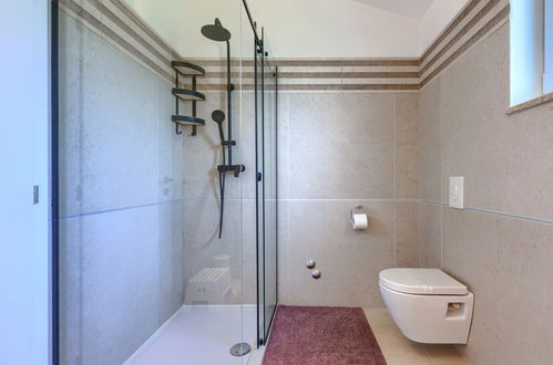 Foto 63 - Casa de 5 quartos em Žminj com piscina privada e jardim