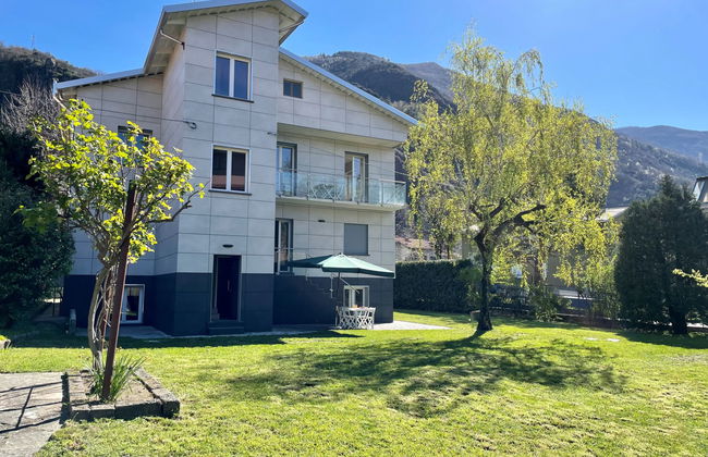 4 bedroom House in Dervio with garden - Photo 1