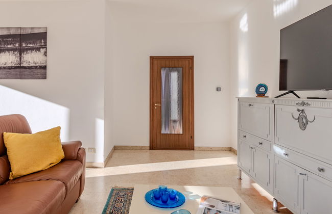 2 bedroom Apartment in Dervio with garden - Photo 7