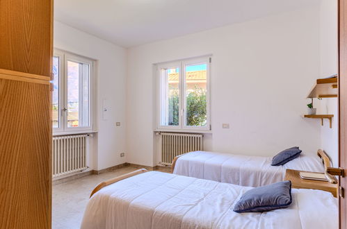 Foto 40 - Casa con 4 camere da letto a Dervio con giardino e vista sulle montagne