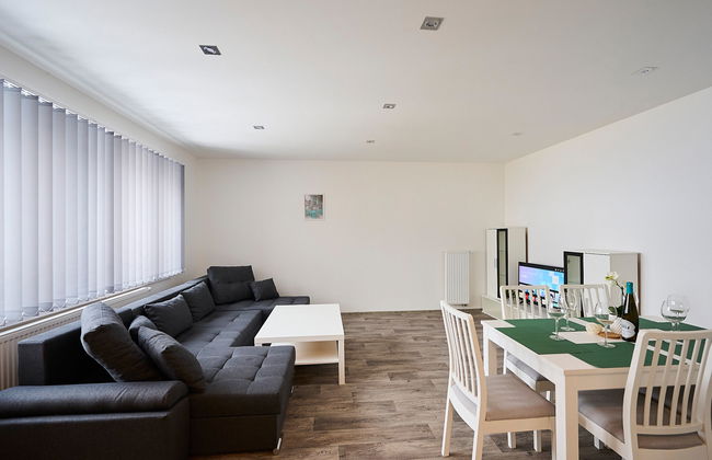 Apartamento de 4 quartos em Desná com piscina e jardim - Foto 12