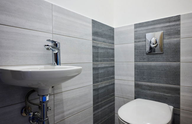 Apartamento de 4 quartos em Desná com piscina e jardim - Foto 21