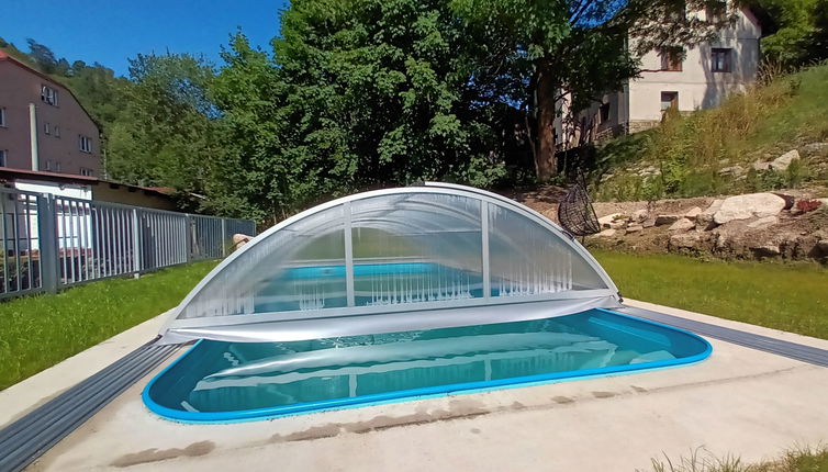 Photo 1 - Appartement de 3 chambres à Desná avec piscine et jardin