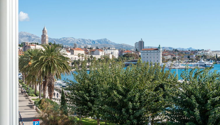 Foto 1 - Appartamento con 1 camera da letto a Spalato con terrazza e vista mare