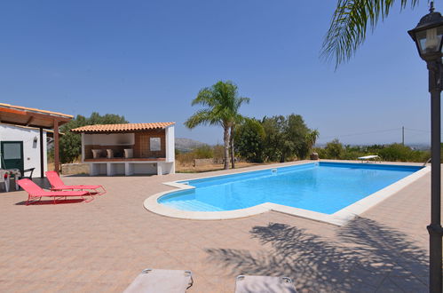 Photo 22 - Maison de 3 chambres à Floridia avec piscine privée et vues à la mer