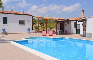 Foto 2 - Haus mit 3 Schlafzimmern in Floridia mit privater pool und blick aufs meer