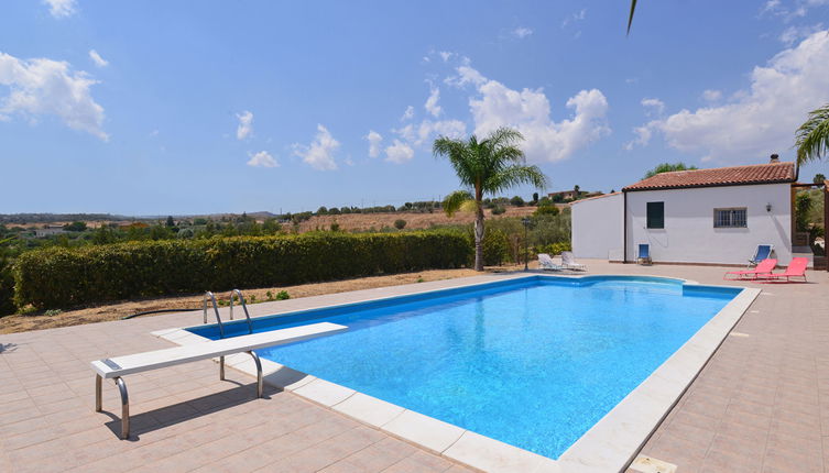 Photo 1 - 3 bedroom House in Floridia with private pool and sea view