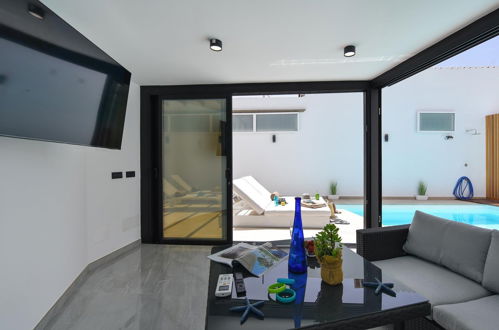 Photo 3 - Maison de 2 chambres à San Bartolomé de Tirajana avec piscine privée et terrasse