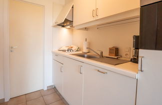 Photo 2 - 1 bedroom Apartment in De Haan with swimming pool and garden