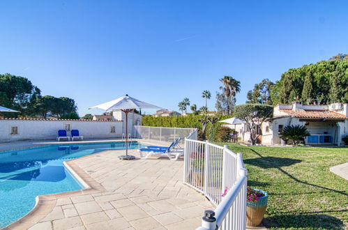 Foto 16 - Casa de 1 quarto em Roquebrune-sur-Argens com piscina e vistas do mar