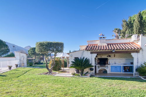 Photo 24 - Maison de 1 chambre à Roquebrune-sur-Argens avec piscine et vues à la mer