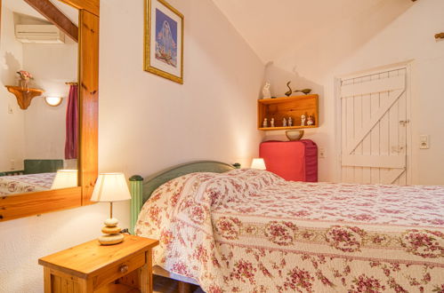 Foto 10 - Casa con 1 camera da letto a Roquebrune-sur-Argens con piscina e vista mare