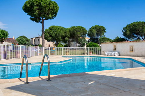 Foto 28 - Casa de 1 habitación en Roquebrune-sur-Argens con piscina y jardín