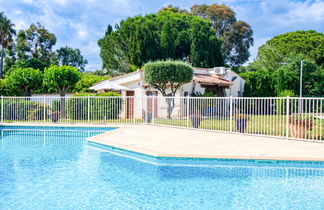 Foto 3 - Casa de 1 habitación en Roquebrune-sur-Argens con piscina y jardín