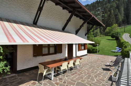 Photo 1 - Maison de 4 chambres à Pellizzano avec jardin et terrasse