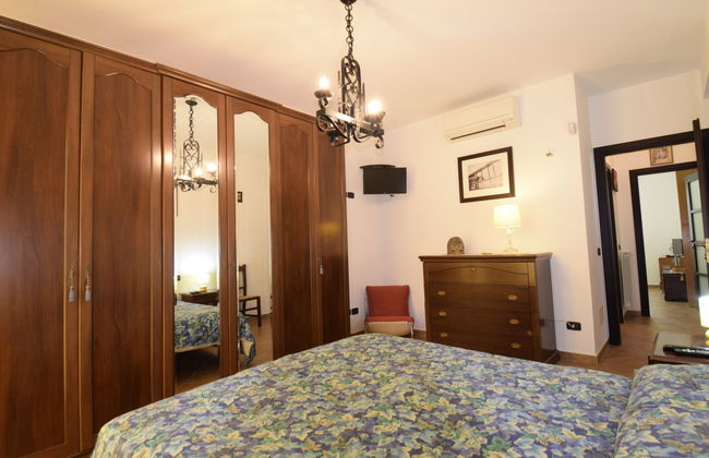 Casa de 4 quartos em Gioiosa Marea com jardim e terraço - Foto 15