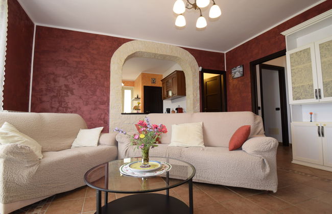 Casa de 4 quartos em Gioiosa Marea com jardim e terraço - Foto 4
