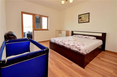 Foto 12 - Appartamento con 2 camere da letto a Rogoznica con terrazza