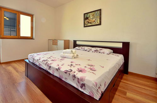 Foto 9 - Apartamento de 2 quartos em Rogoznica com terraço