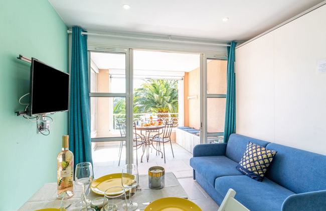 Apartment mit 1 Schlafzimmer in Saint-Raphaël mit schwimmbad und garten - Foto 7