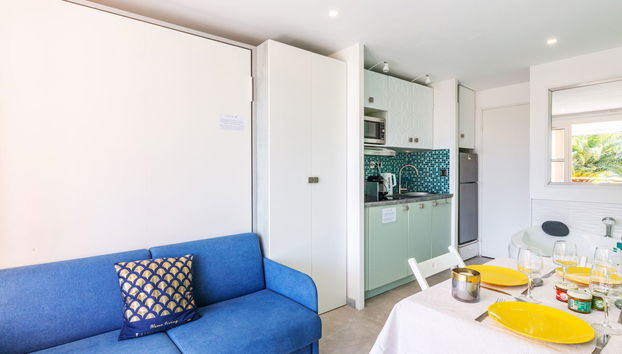Apartment mit 1 Schlafzimmer in Saint-Raphaël mit schwimmbad und garten - Foto 3