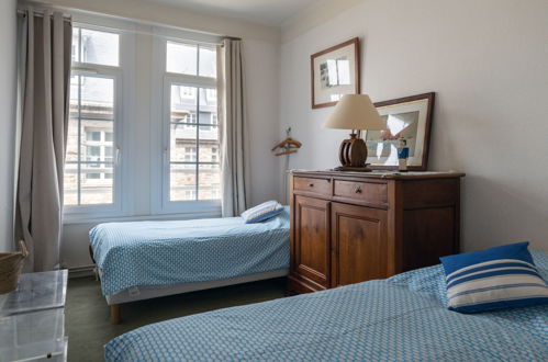 Foto 17 - Apartment mit 3 Schlafzimmern in Saint-Malo mit blick aufs meer