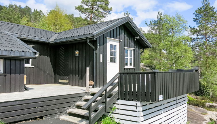 Foto 1 - Casa de 3 quartos em Fossdal com jardim e terraço