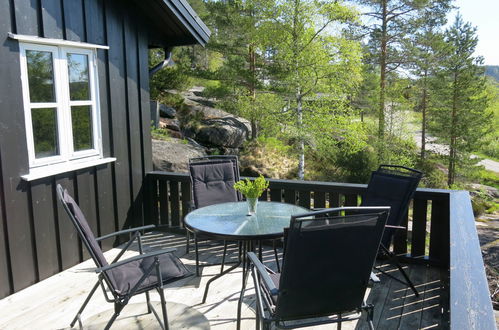 Photo 2 - Maison de 3 chambres à Fossdal avec jardin et terrasse