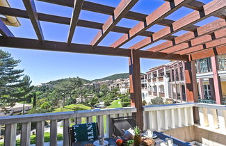 Photo 1 - Appartement de 1 chambre à Saint-Raphaël avec piscine et jardin