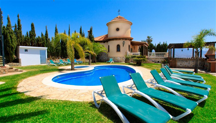 Foto 1 - Casa con 6 camere da letto a Motril con piscina privata e terrazza
